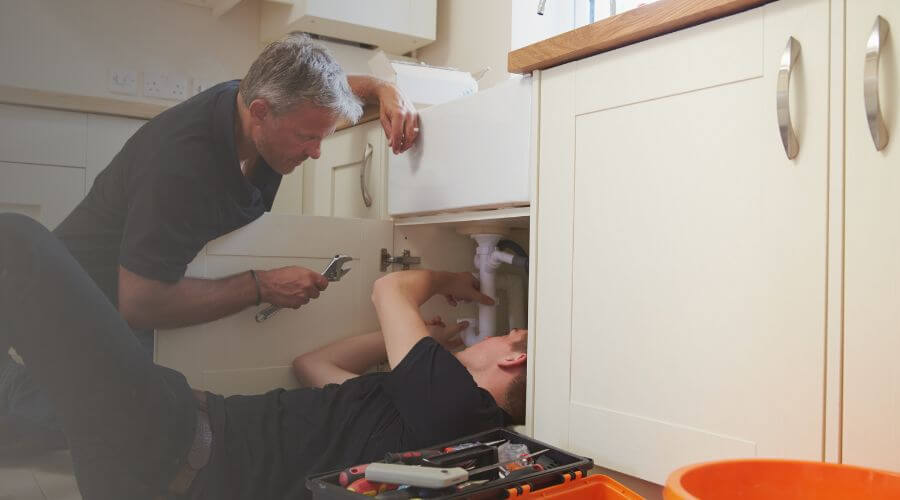 Plumber in Colon, MI